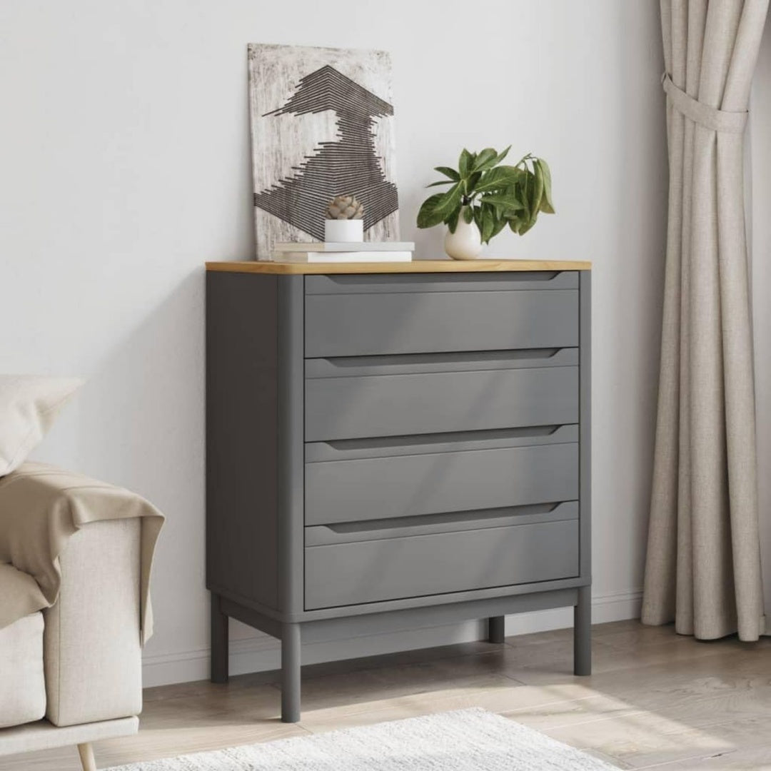 Holzbeine ergaenzen das Sideboard