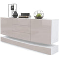 Schubladen treffen auf grifflose Fronten an dem Sideboard