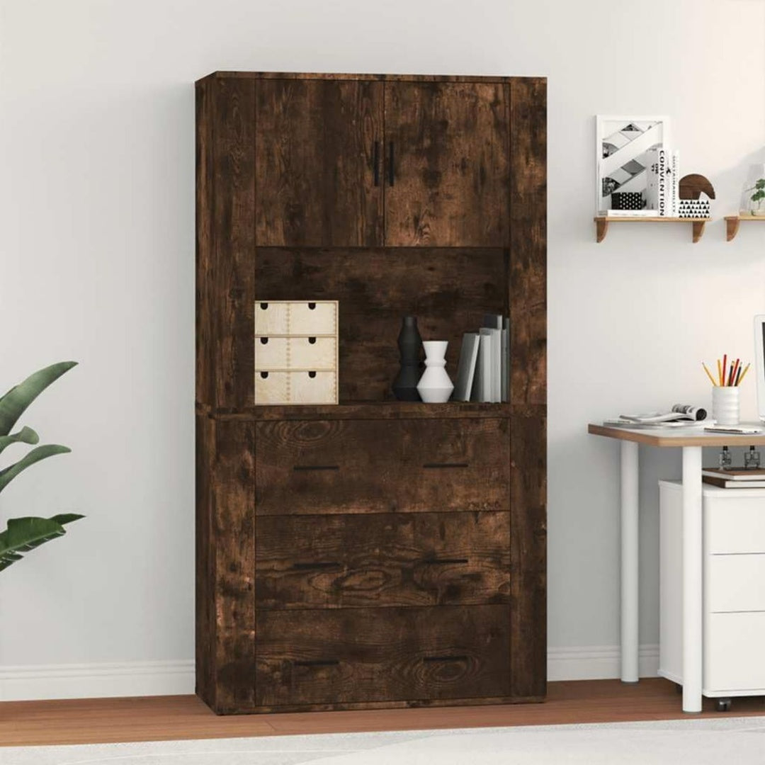 Eine Wandmontage bestimmt das Erscheinungsbild von dem Hochschrank