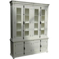 Das Sideboard nimmt mit 190 cm Gestalt an