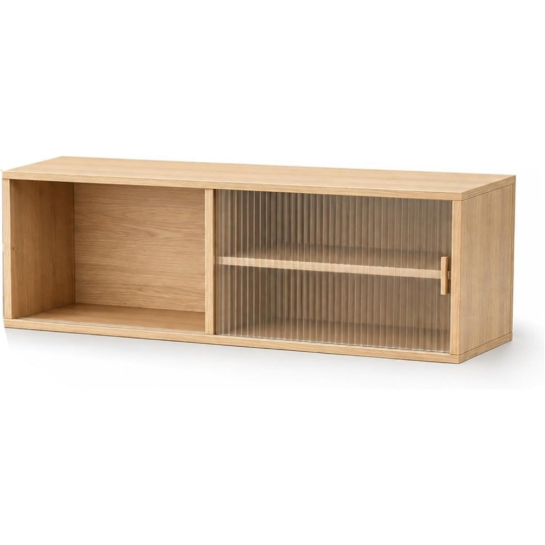 Der Wandschrank setzt auf offene Ablagen